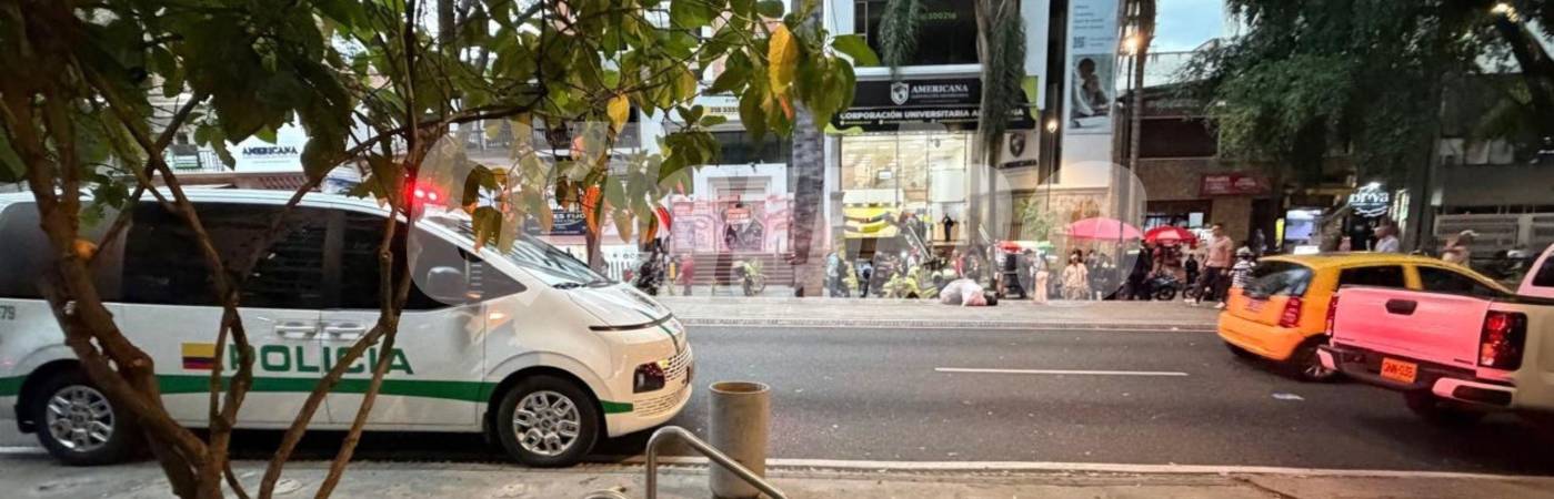 El hecho ocurrió en la avenida 52, La Playa, entre carreras 43 y 44, a las afueras de un Bancolombia. FOTO: JAIDER ESCOBAR BUITRAGO