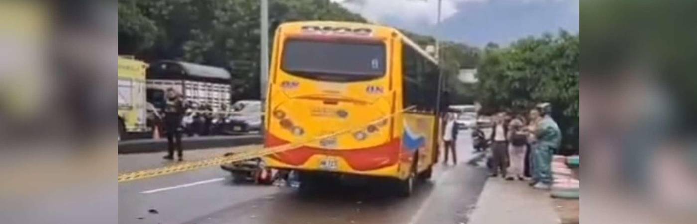 En el accidente también estaría implicado un camión, cuyas placas ya fueron identificadas. /FOTO: CAPTURA DE VIDEO