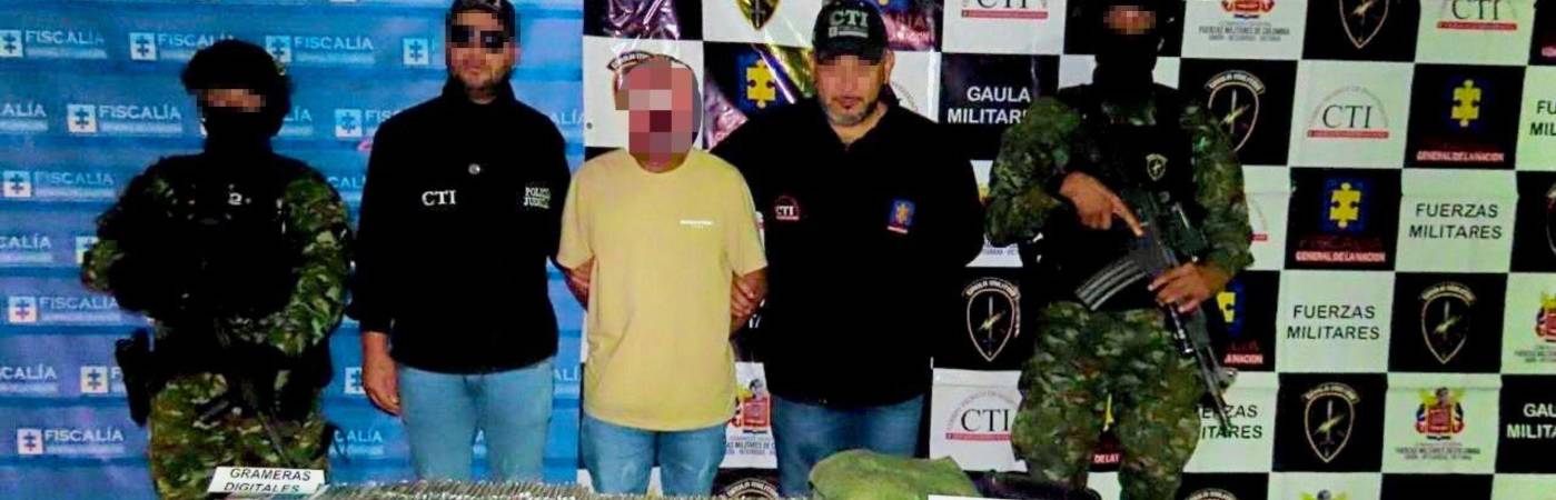 Alias Tripa, presunto integrante de los Chatas, tras ser capturado. FOTO: SÉPTIMA DIVISIÓN DEL EJÉRCITO