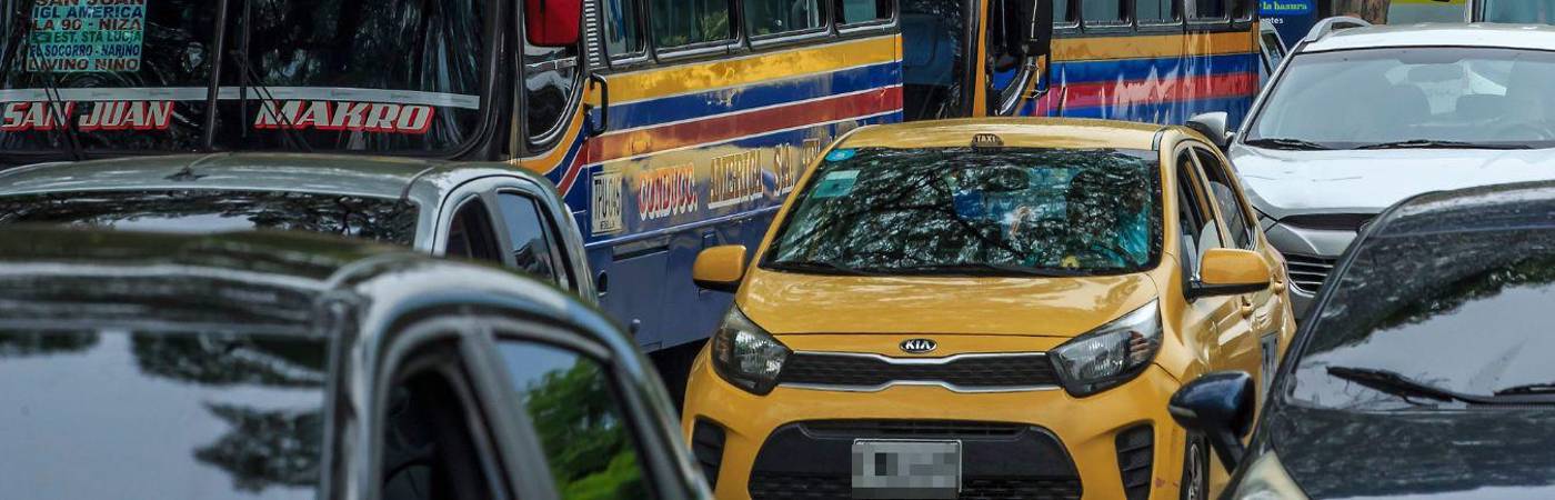 Recuerde que la medida de pico y placa aplica tanto para Medellín como para el Valle de Aburrá. / FOTO: ARCHIVO