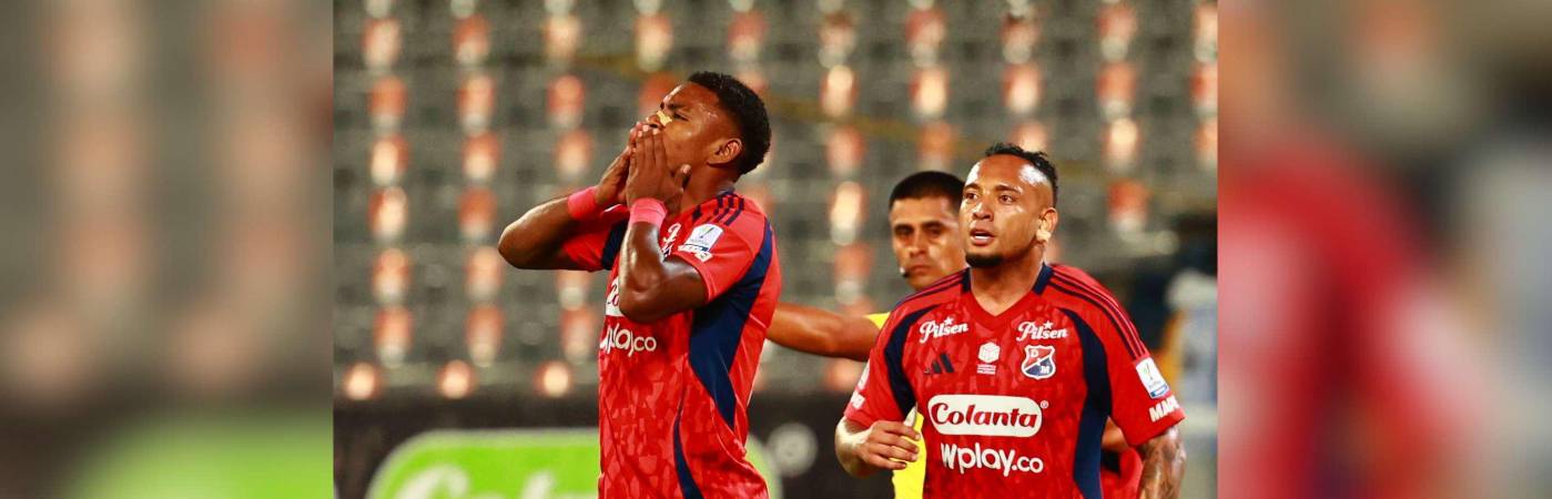 Brayan León anoto el segundo gol del DIM. /FOTO: MANUEL SALDARRIAGA QUINTERO