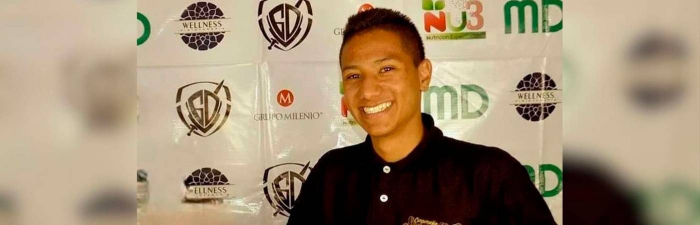 Jhon Mario Tirado Álvarez durante su presentación en el Real Cochabamba. /FOTO: REAL COCHABAMBA