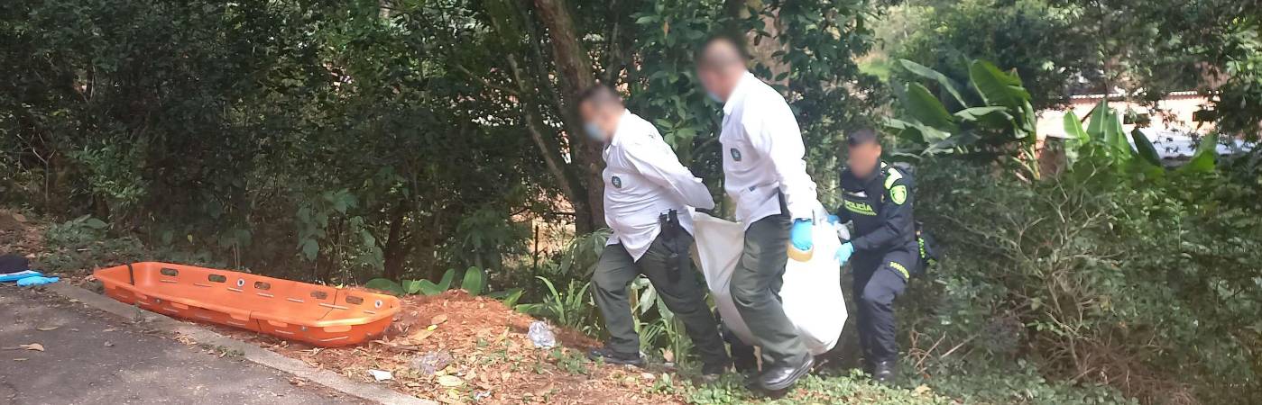 Preocupación en Rionegro: hallaron otro cadáver envuelto en cobijas