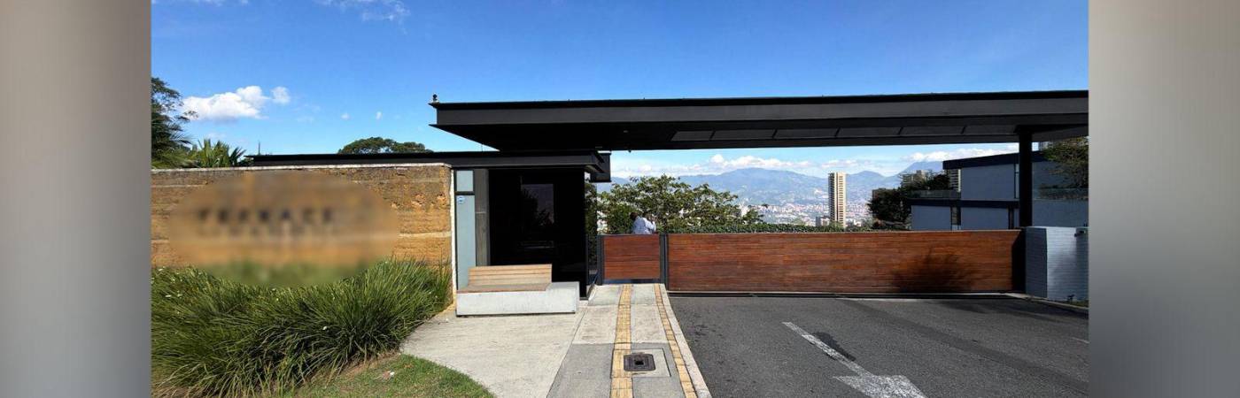 Imágenes del operativo realizado en el sector El Poblado. FOTO: CORTESÍA FISCALÍA GENERAL DE LA NACIÓN