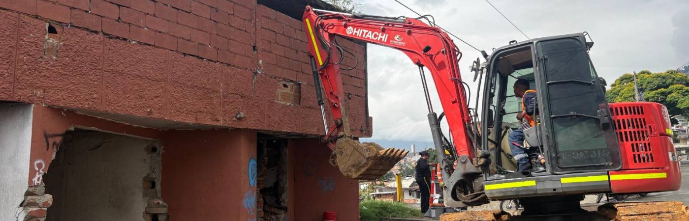 Incautan dos toneladas de marihuana que iban escondidas en un camión 