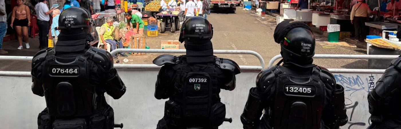 Las autoridades invita a la ciudadanía a adquirir productos en lugares certificados y de confianza para evitar intoxicaciones y enfermedades. /FOTO: ALCALDÍA DE MEDELLÍN. 