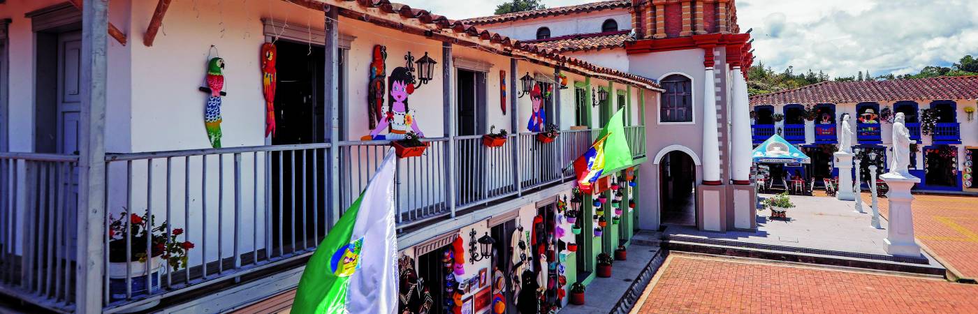 Réplica del Peñol en el municipio de Guatapé. /FOTO: ARCHIVO