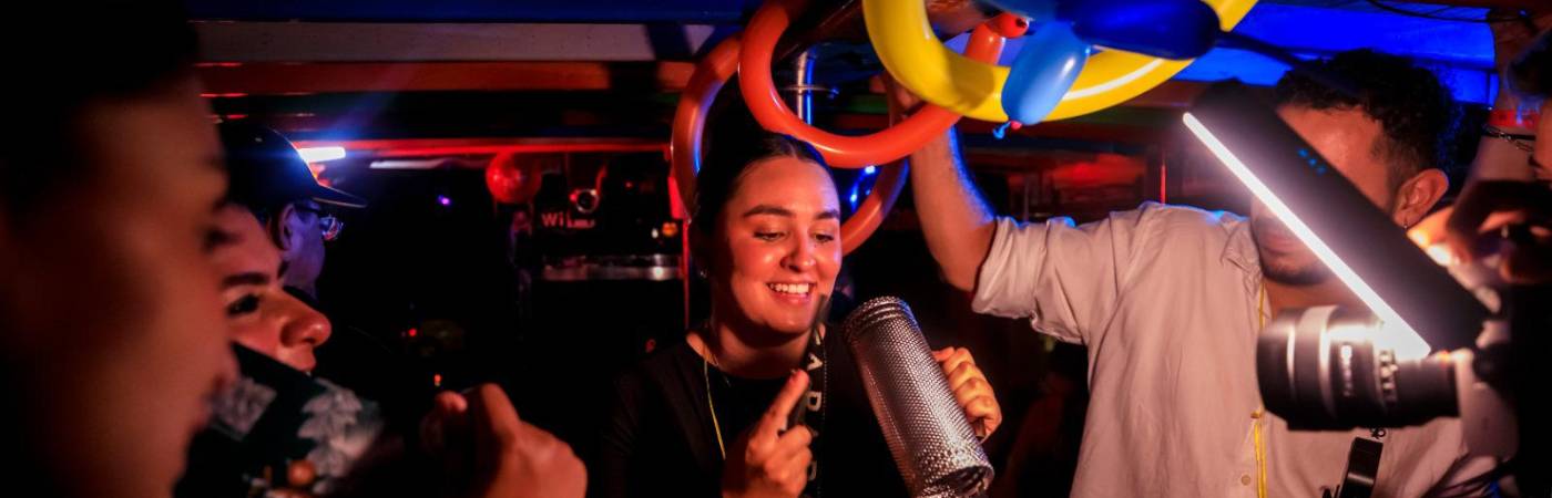 Los asistentes también pusieron a prueba sus habilidades músicales. FOTO: CAMILO SUÁREZ