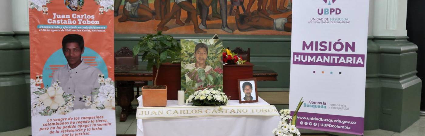 Entrega digna de Juan Carlos. FOTO: ANDRÉS CASTILLO - CORPORACIÓN JURÍDICA LIBERTAD