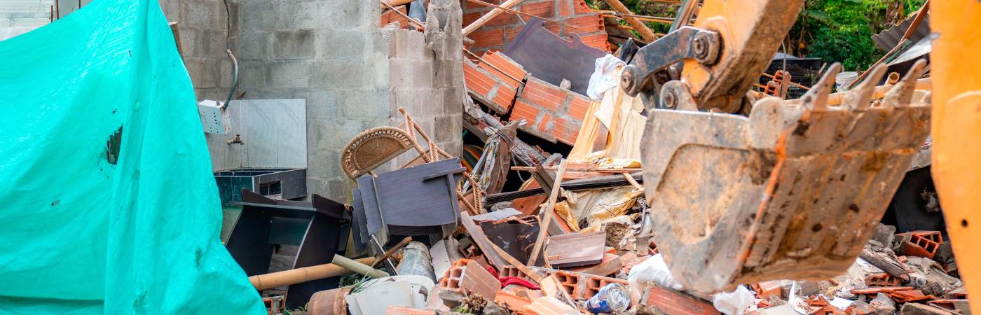 EN IMÁGENES: Emergencia en Barbosa: pipeta de gas explotó en un taller y dejó varios heridos