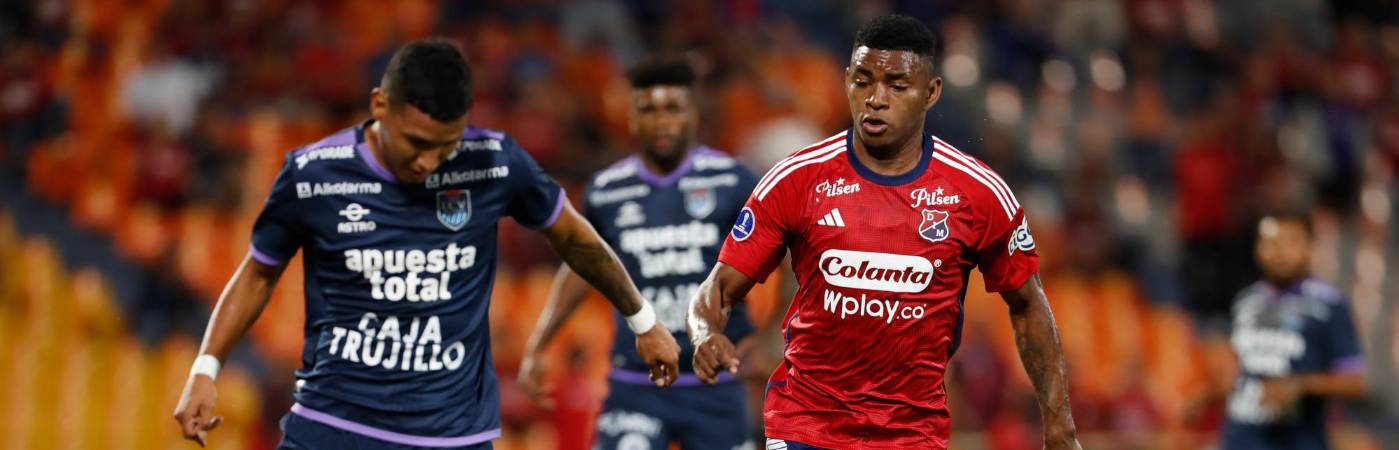 La fiesta fue roja: DIM se impuso ante U. César Vallejo en la Sudamericana