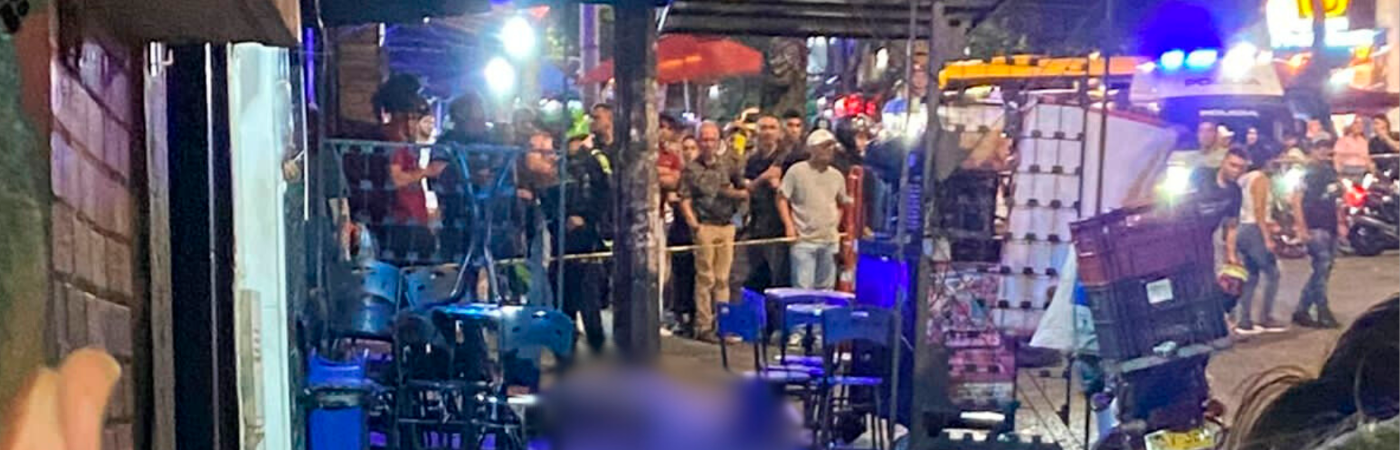 EN IMÁGENES: Un muerto y 2 heridos dejó balacera en zona rosa de Aranjuez 