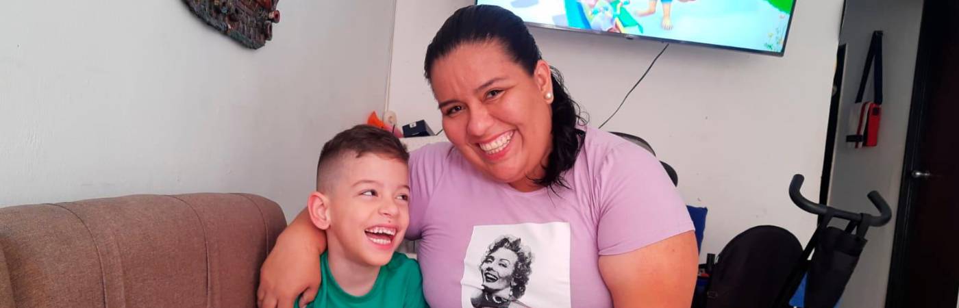 Laura Cruz, la madre de Emiliano, ha hecho un sin número de actividades para recoger fondos para su tratamiento. /FOTO: CORTESÍA 