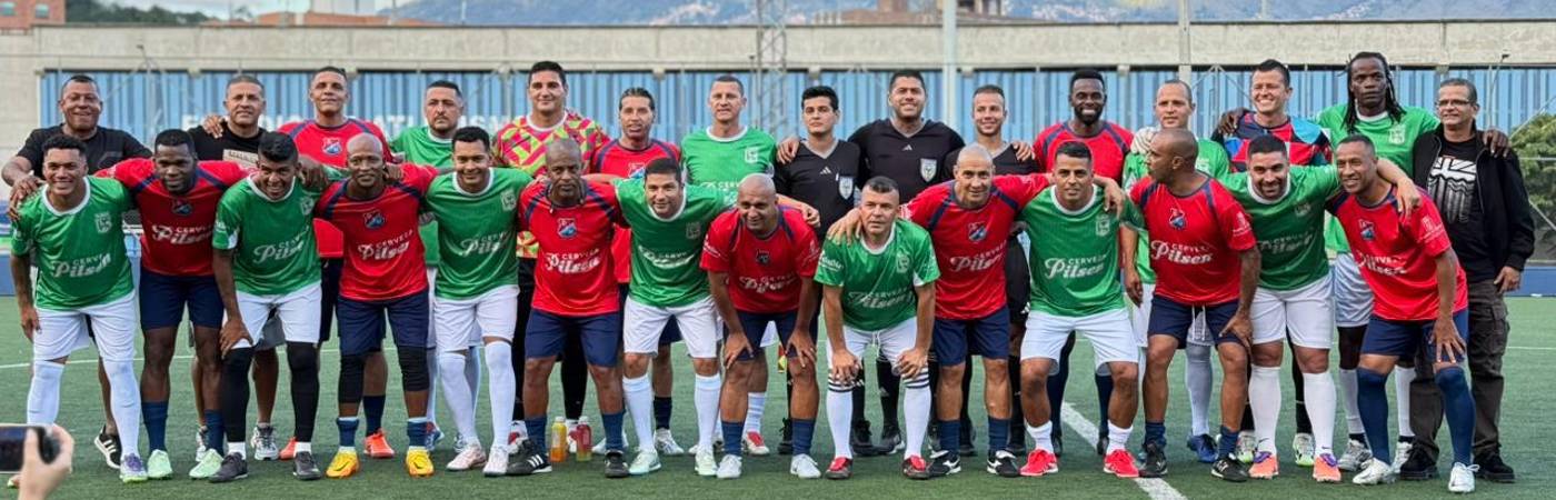 El clásico más largo de la historia de Medellín no solo dejó emociones en la cancha, también mostró una fiesta en las tribunas donde los hinchas vivieron el fútbol con pasión, alegría y total respeto, dando ejemplo de convivencia en el estadio. / FOTO: CORTESÍA ALCALDÍA