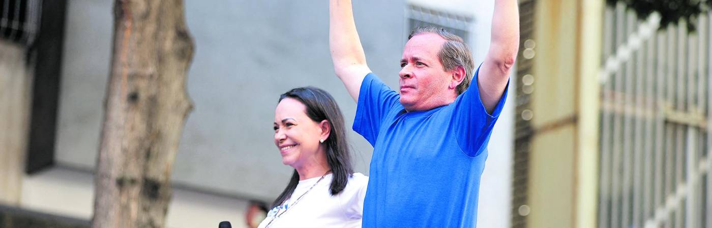 Juan Pablo Guanipa (der.) fue el caso de liberación de opositores más famoso. FOTO: Q’HUBO BOGOTÁ