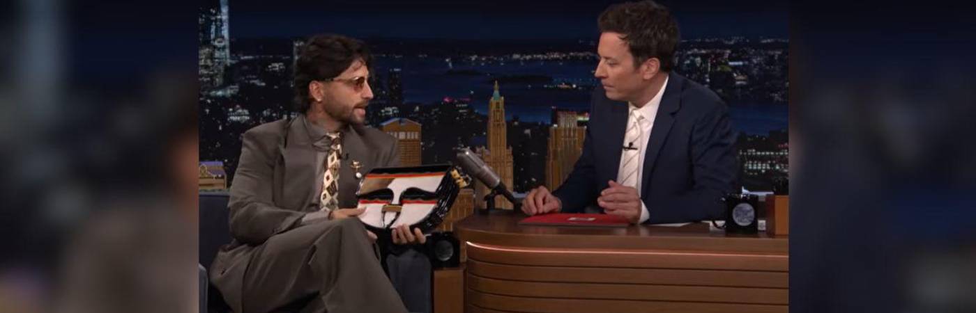 Con un shot de Antioqueño celebraron el lanzamiento de ‘Loco x volver’ y hablaron de otros temas que el artista compartió con el público. FOTO: YOUTUBE THE TONIGHT SHOW STARRING JIMMY FALLON