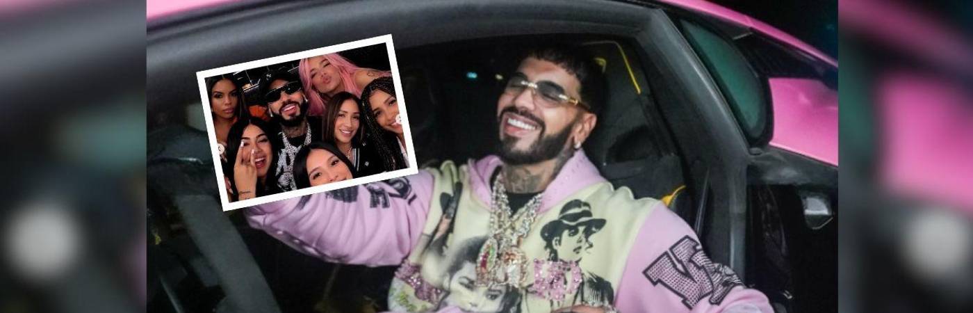 El carro en el que aparece el cantante, dicen sus seguidores, sería de Yailin, una de sus exparejas. FOTOS: INSTAGRAM @ANUEL