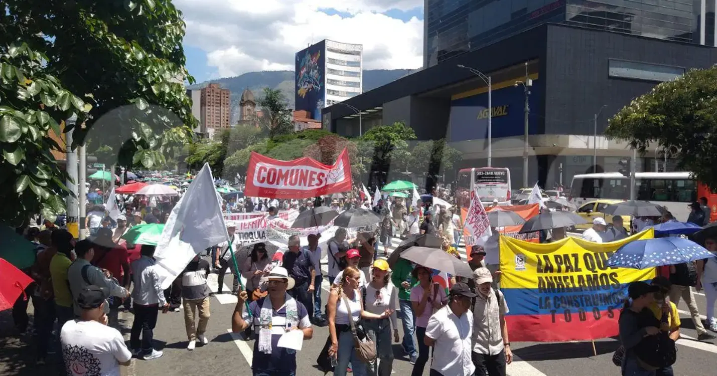 Marchas en Medellín. FOTO: GUILLERMO LEÓN OSPINA MUÑOZ