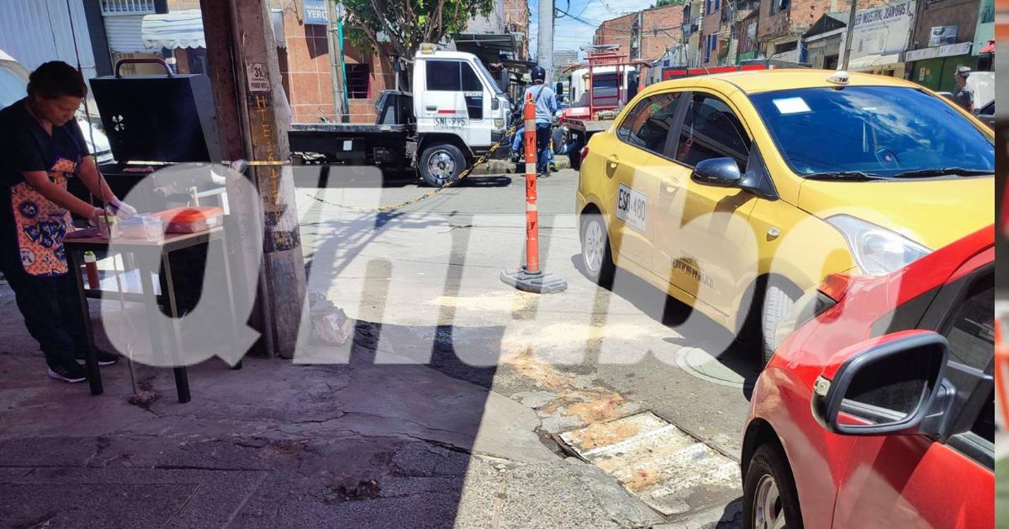 Sobre la vía pública fue asesinado Earlan Antonio Montes Castaño. <b><span class=mln_small-caps_mln>/FOTO: ANDRÉS GARCÍA</span></b>