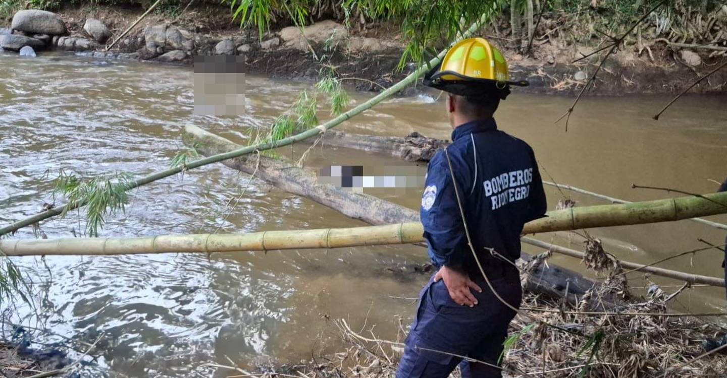 Hallan cuerpo sin vida en río de Rionegro. FOTO: BOMBEROS RIONEGRO