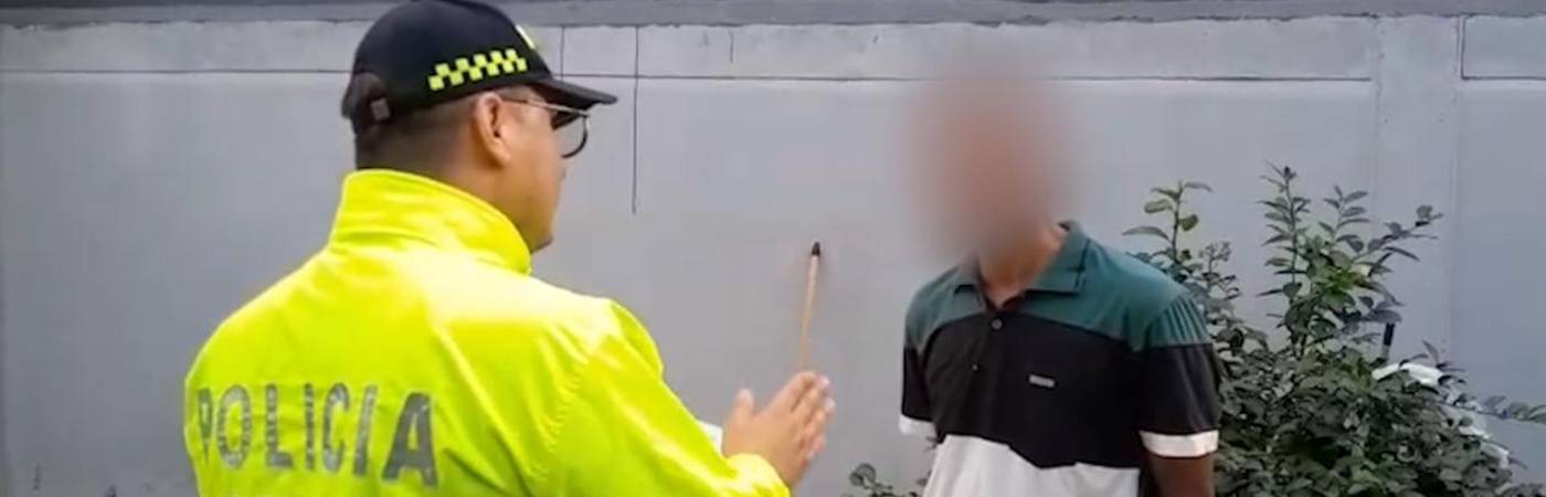 Captura de alias Lobo, señalado de atacar y retener a mujeres para abusarlas. FOTO: POLICÍA ANTIOQUIA