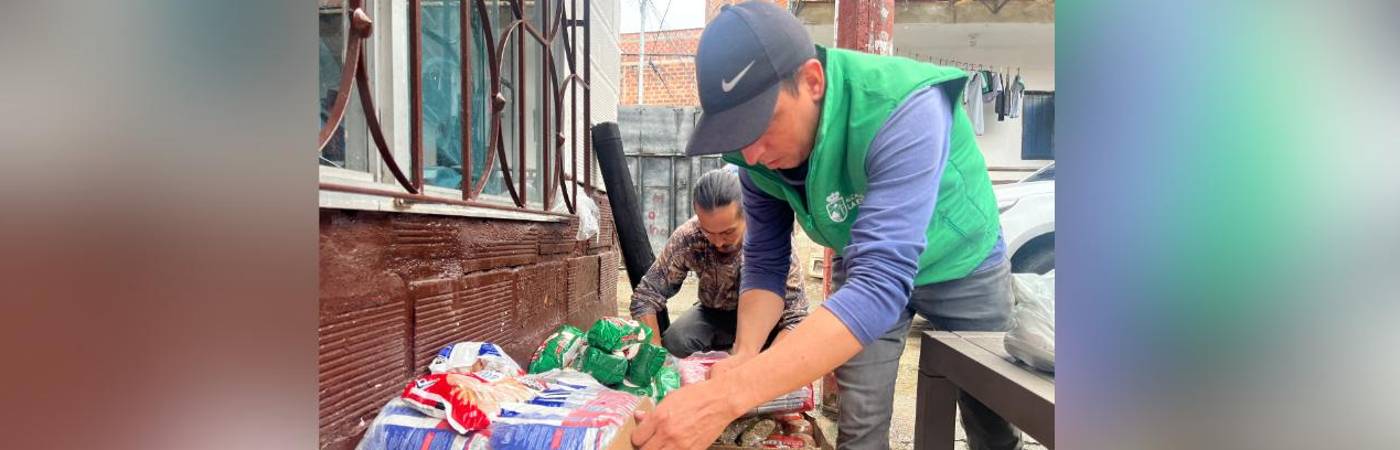 Las personas llevan el reciclaje y los pueden intercambiar por productos de la canasta familiar. FOTO: ALCALDÍA DE LA ESTRELLA 