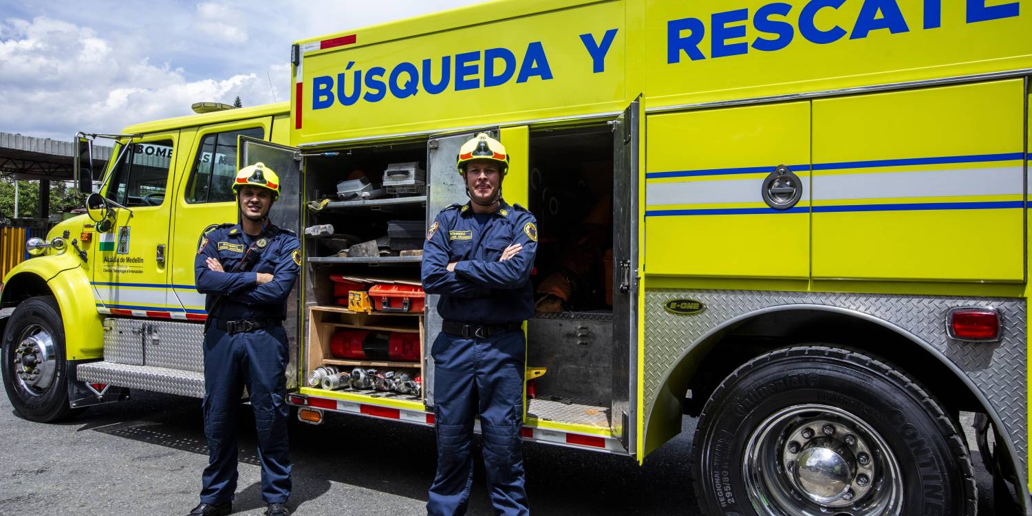 Yhojan Arango (der.) y su colega Yordan Martínez. FOTO: JULIO CÉSAR HERRERA