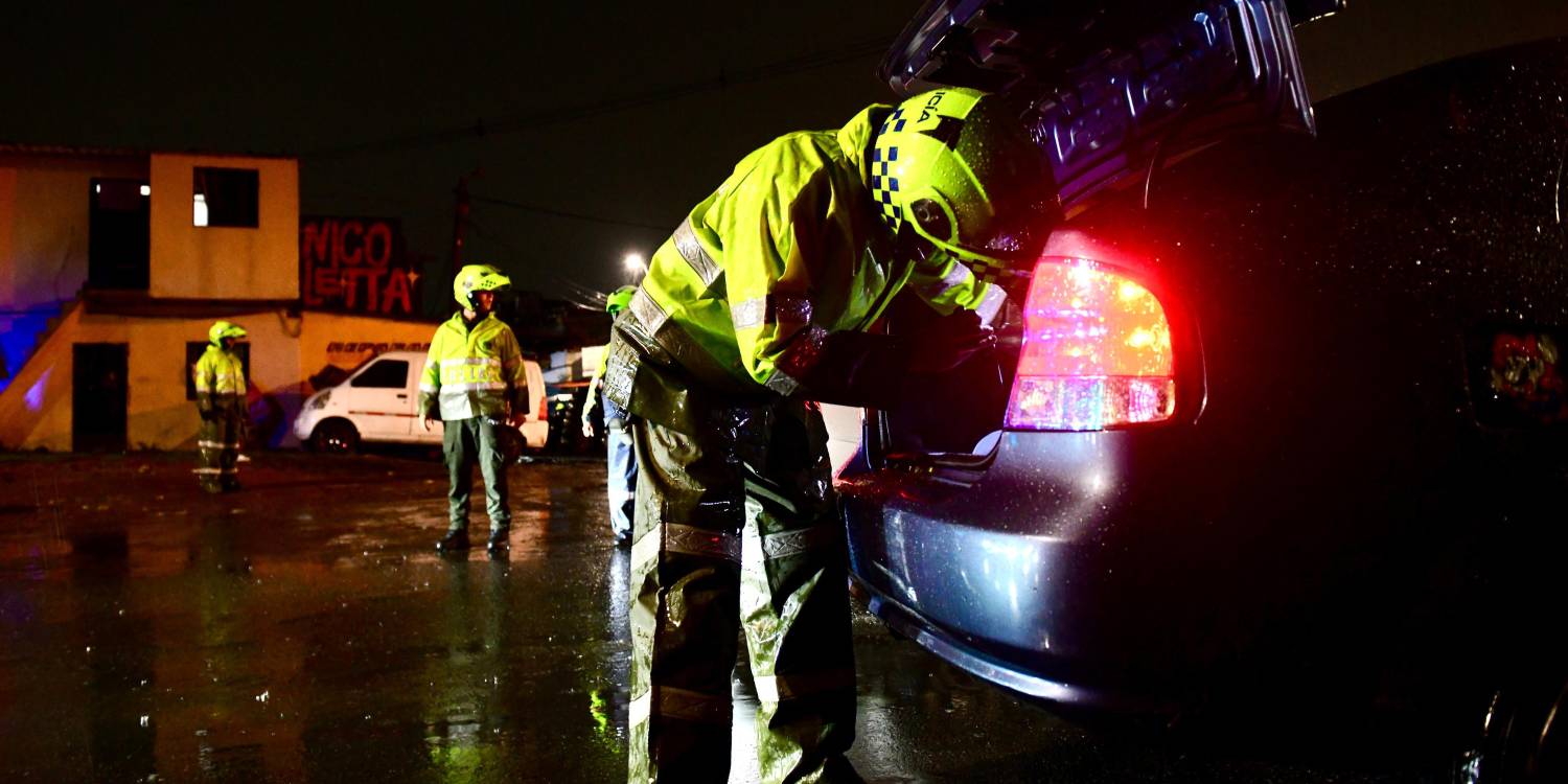 La Policía mantiene operativos en puntos donde se han evidenciado casos de hurto de vehículos.<b><span class=mln_small-caps_mln>/ FOTOS:CORTESÍA</span></b>