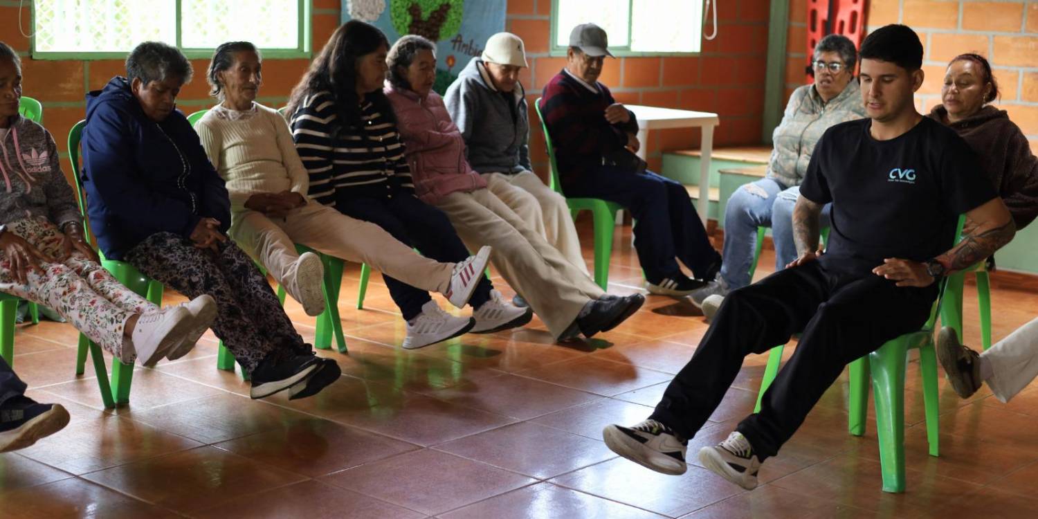 Así se divierten en los Centros de Vida. FOTO: ALCALDÍA DE MEDELLÍN