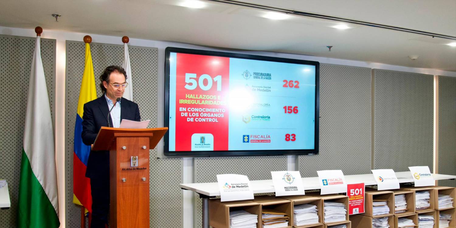 El alcalde de Medellín, Federico Gutiérrez, denunció presuntas irregularidades en la Admnitración de Daniel Quintero. /FOTO: CORTESÍA ALCADÍA DE MEDELLÍN