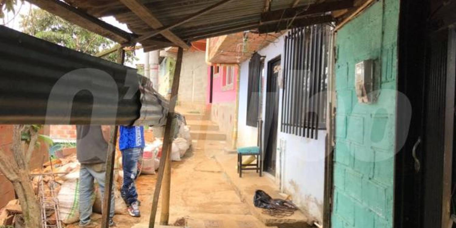 Esta es la casa verde donde se encontraba trabajando la víctima. FOTO: LAURA ROSA JIMÉNEZ