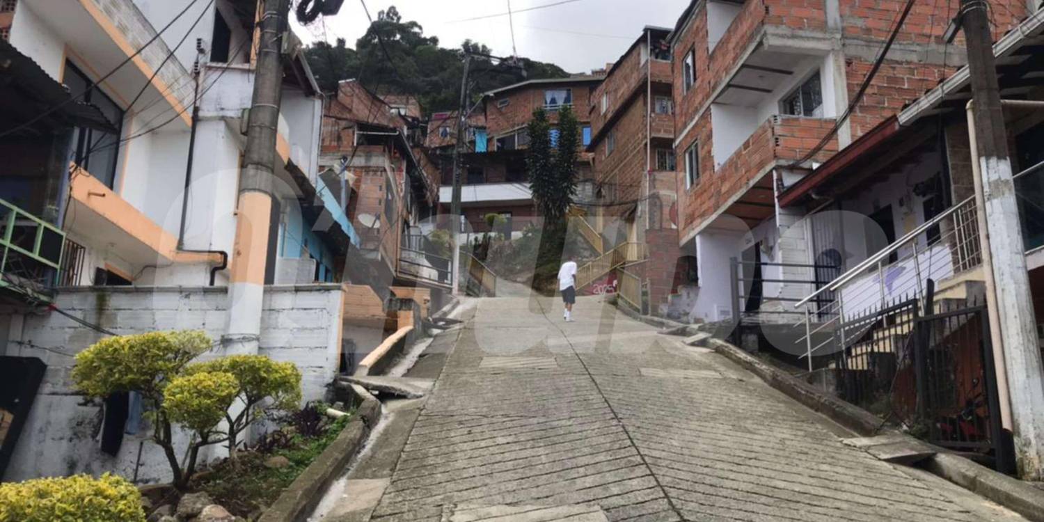 En esta cuadra de San José La Cima N.° 1 ocurrió el crimen. <b><span class=mln_small-caps_mln>/FOTO: LAURA ROSA JIMÉNEZ VALENCIA</span></b>