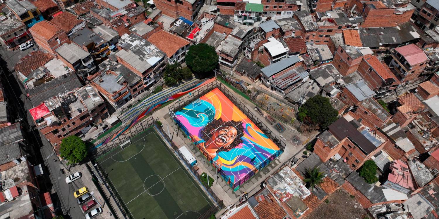 EN IMÁGENES: Pintuco le puso color a Belén Zafra y dejó a todos ¡sin aliento!