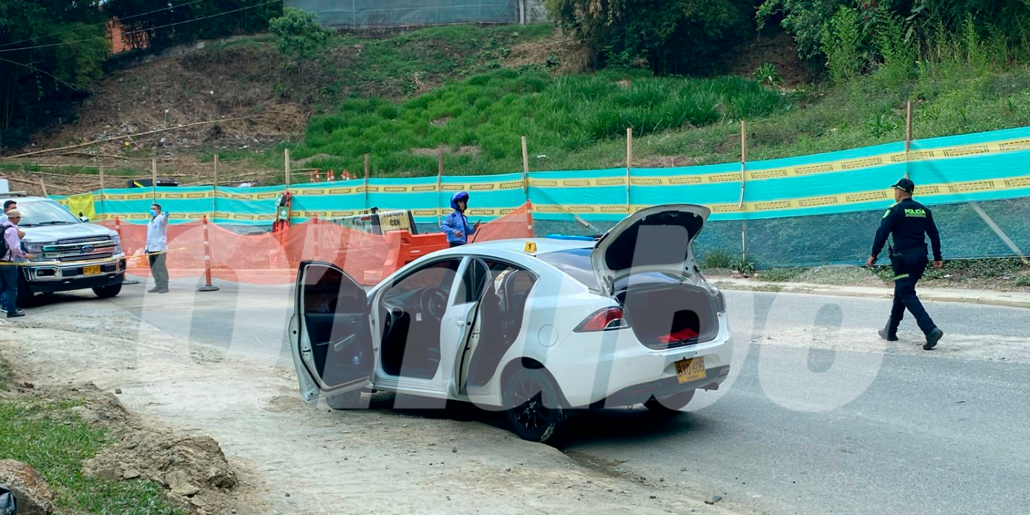 $!Agentes de la Sijín de la Policía se encargaron de las labores judiciales. /FOTO: ANDRÉS FELIPE OSORIO GARCÍA