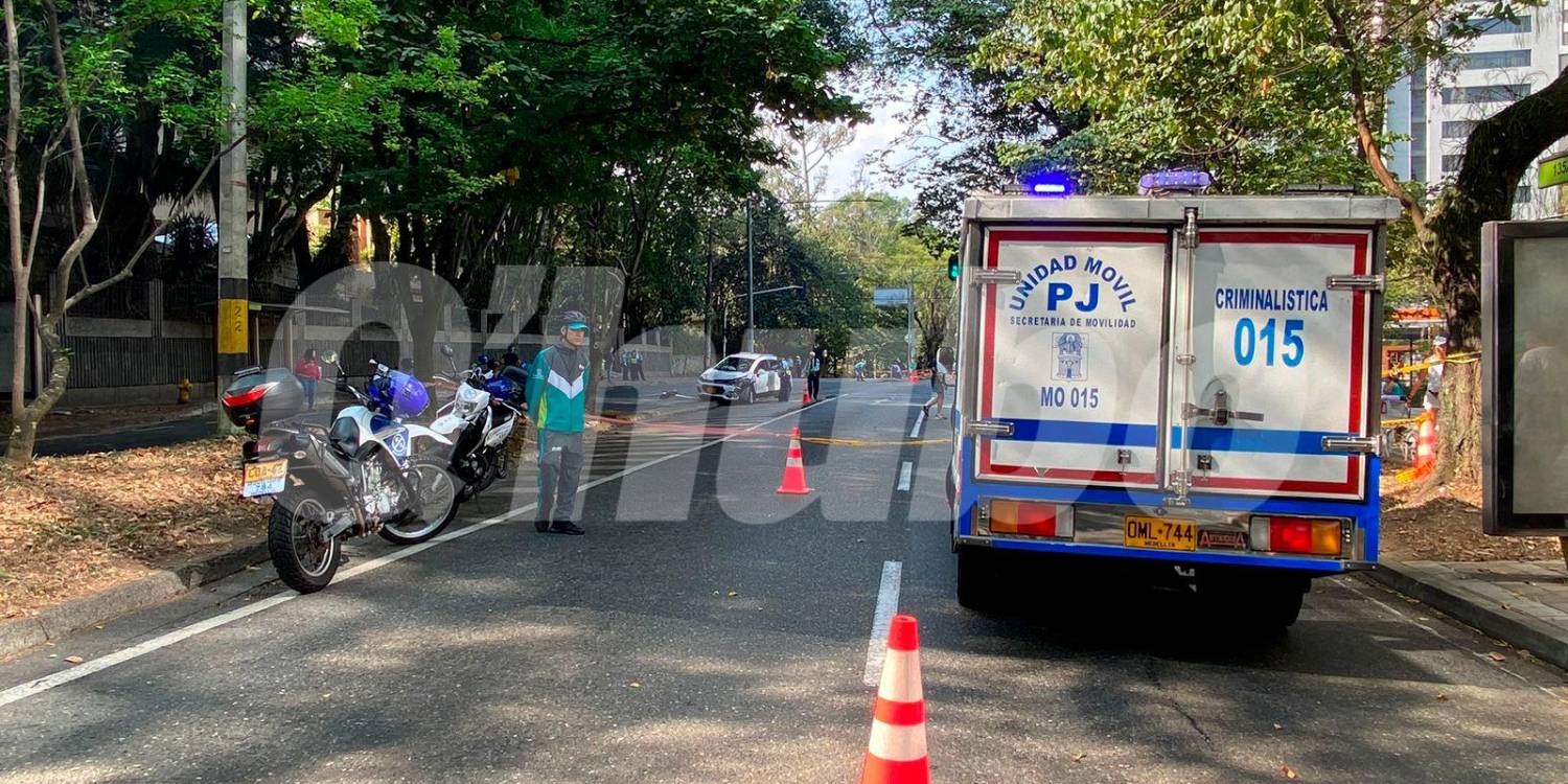 $!La Policía Judicial de la Secretaría de Movilidad de Medellín hizo presencia en el lugar. /FOTO: ANDRÉS FELIPE OSORIO GARCÍA