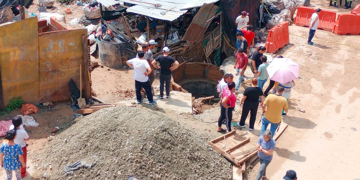 En este hueco cayeron Diego Alejandro y su papá. /FOTO: MANUEL SALDARRIAGA