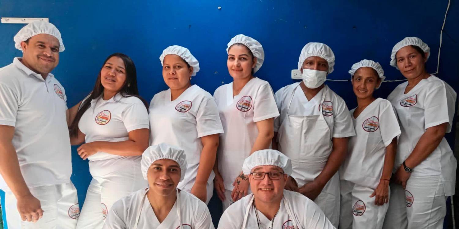 Los empleados de Adri y de Jesús Alberto. /FOTO: CORTESÍA