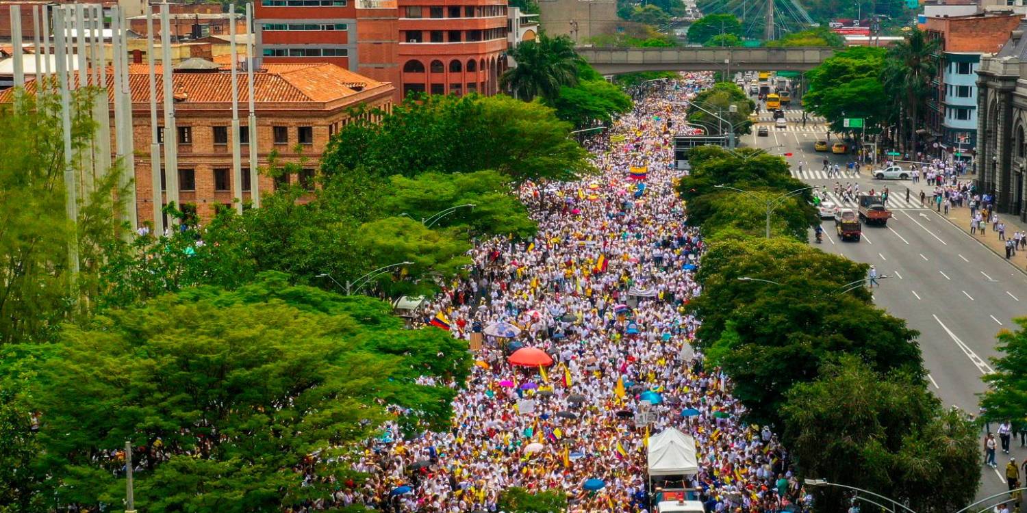 EN FOTOS: Marcha contra el Gobierno Petro se vivió sin alteraciones en Medellín