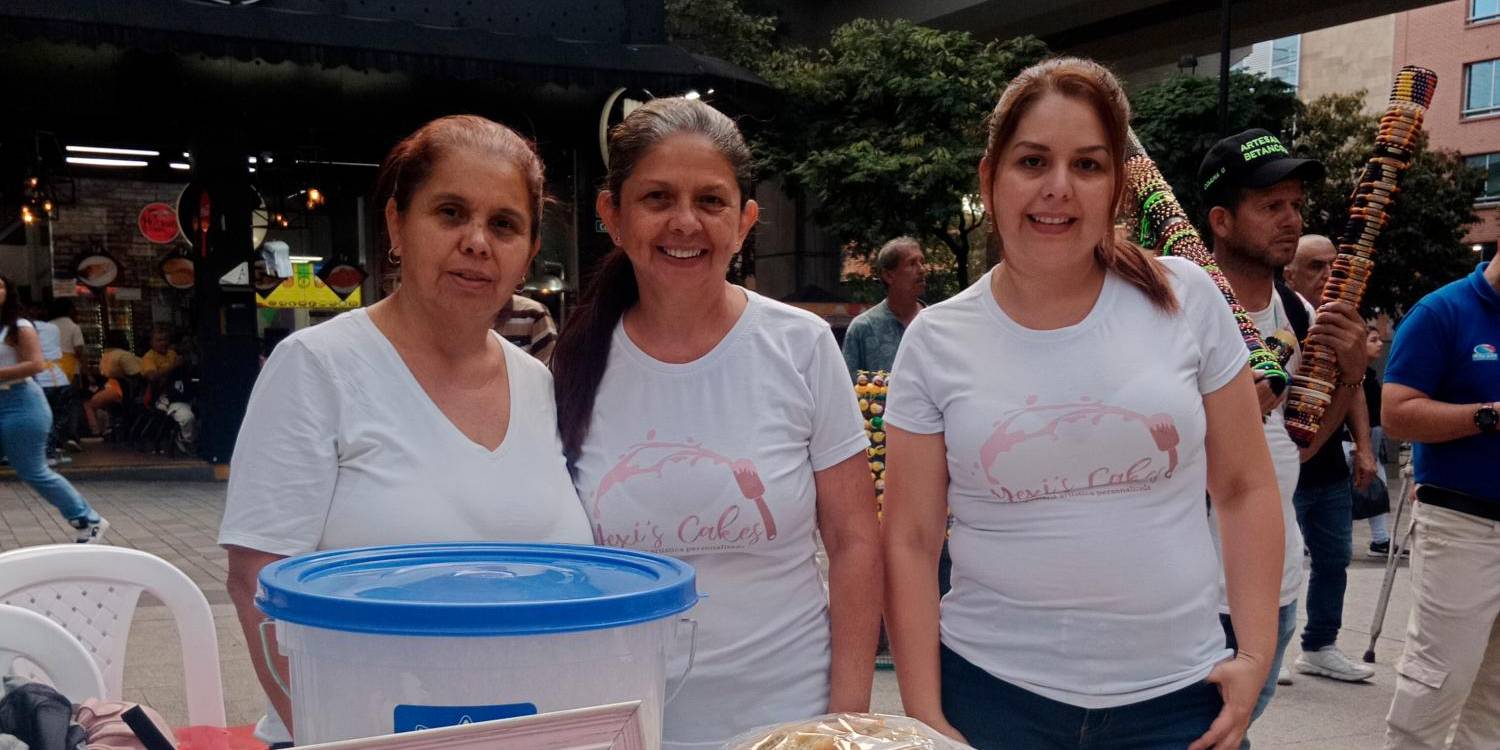Las hermanas venezolanas Esmeralda, Maribel y Yexica Marcano, propietarias de Yexi’s Cake. /FOTO: CORTESÍA