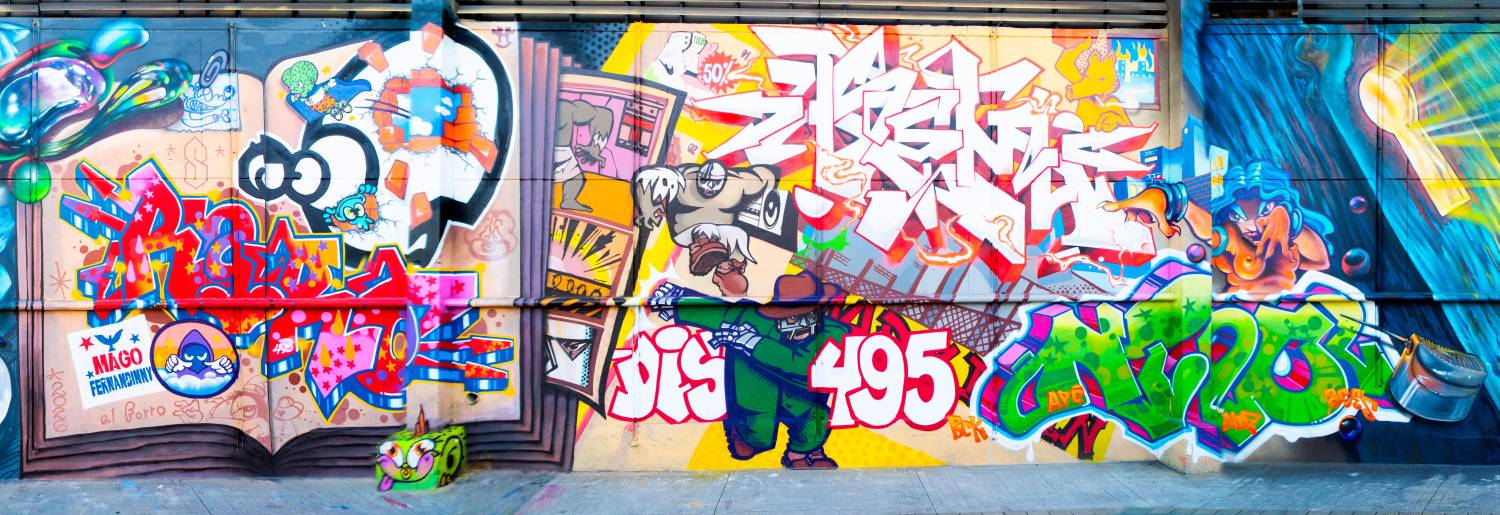 Parte del mural intervenido por Raronica, La Plaga, Sem y Nino. FOTO: CORTESÍA