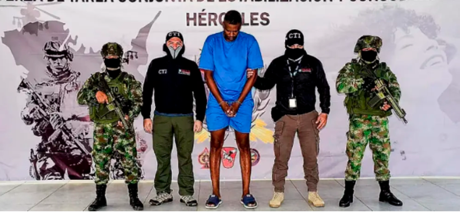 Rolan de la Cruz fue arrestado por las Fuerzas Militares de Colombia. /FOTO: EJÉRCITO NACIONAL