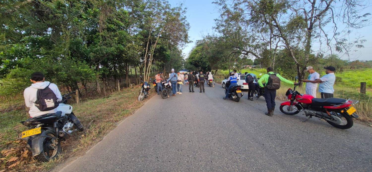 Bloqueo en la vía Montelíbano – Puerto Libertador. FOTO: ORGANIS NOTICIAS