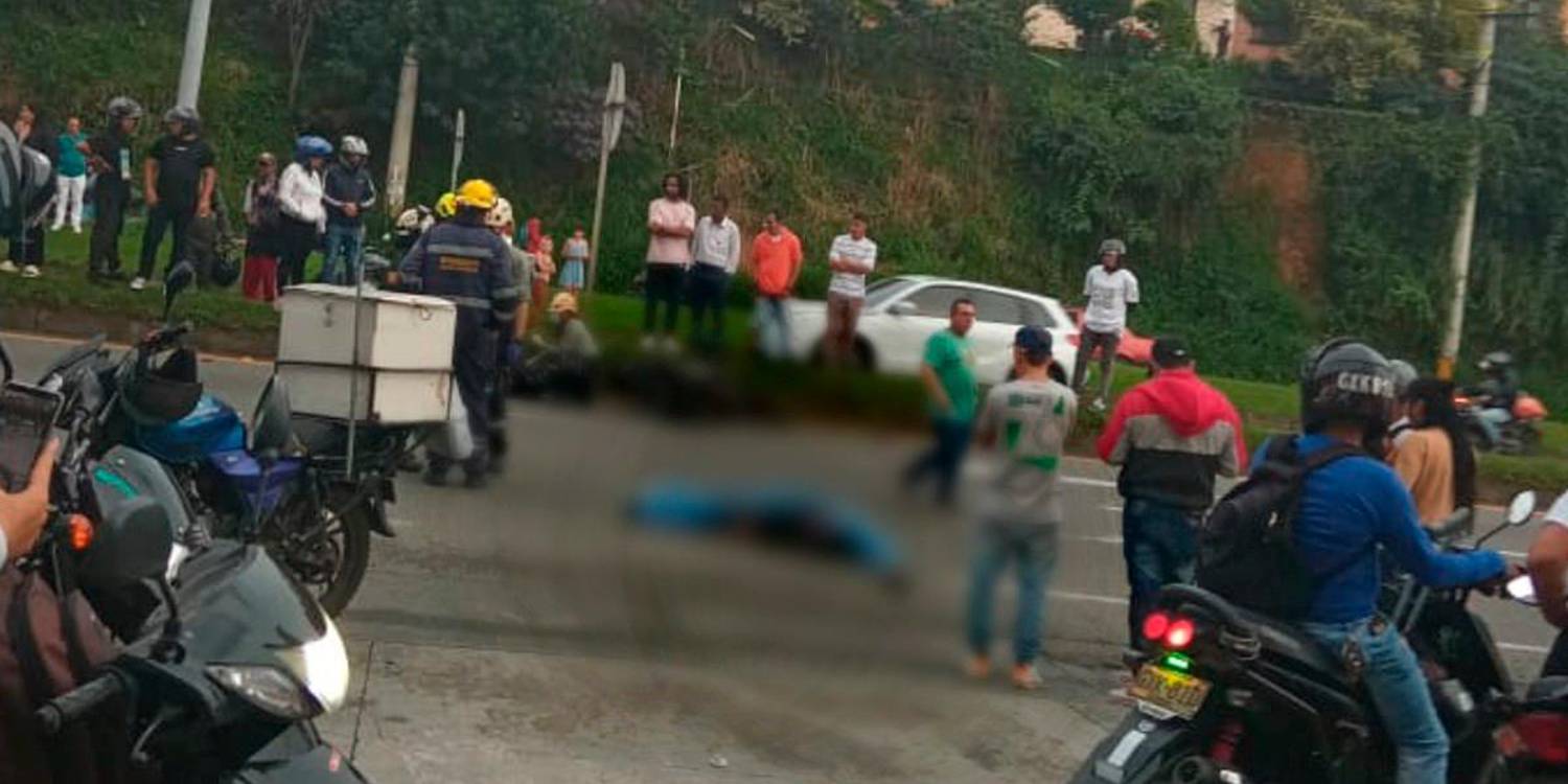 Una persona falleció en accidente de tránsito en la variante de Caldas. /FOTO: CORTESÍA DENUNCIAS ANTIOQUIA