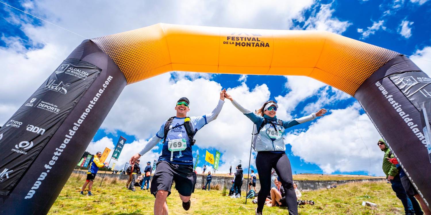 El exbicicrosista y medallista olímpico Carlos Mario Oquendo participó en la categoría de los 12 K, junto a sus esposa Manuela Zuluaga. / FOTO: CORTESÍA.