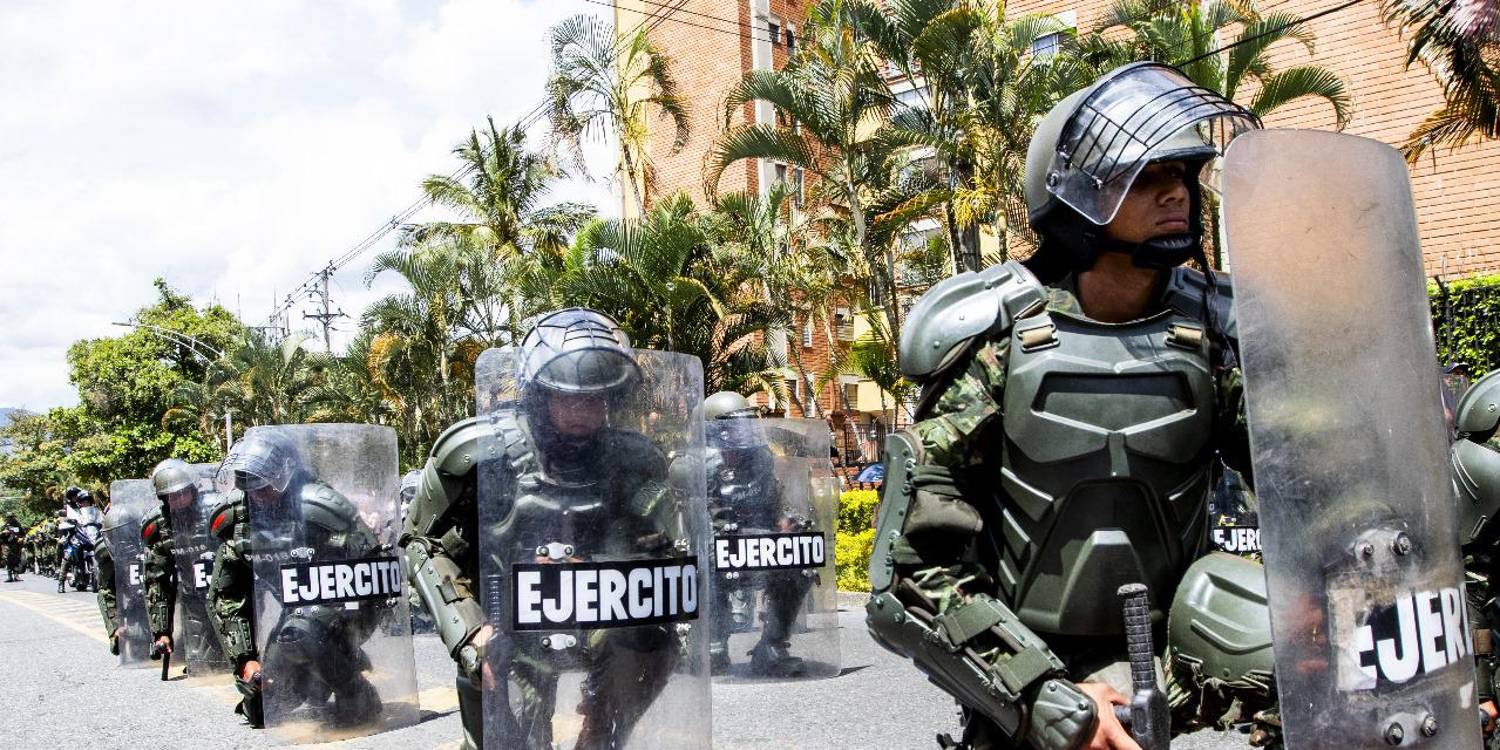 Desfile militar 20 de julio Medellín 2025. <b><span class=mln_small-caps_mln>/FOTO: JULIO HERRERA</span></b>