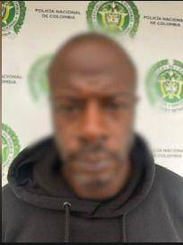 Nilton Joao Brito Fernándes Varela, presentado por las autoridades colombianas. FOTO: CORTESÍA