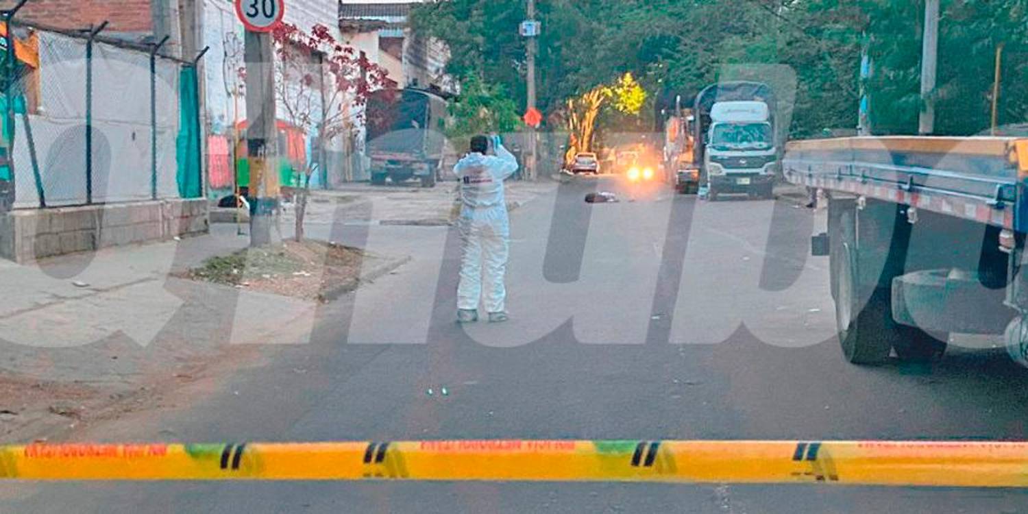 En este sector del Barrio Antioquia quedó tendido y sin vida Alejandro Turizo. /FOTO: ANDRÉS FELIPE OSORIO GARCÍA