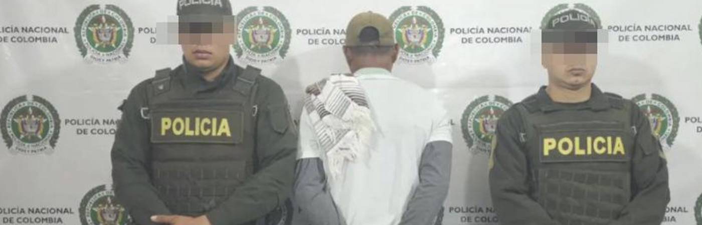 El hombre capturado fue dejado a disposición de la Fiscalía. FOTO: POLICÍA