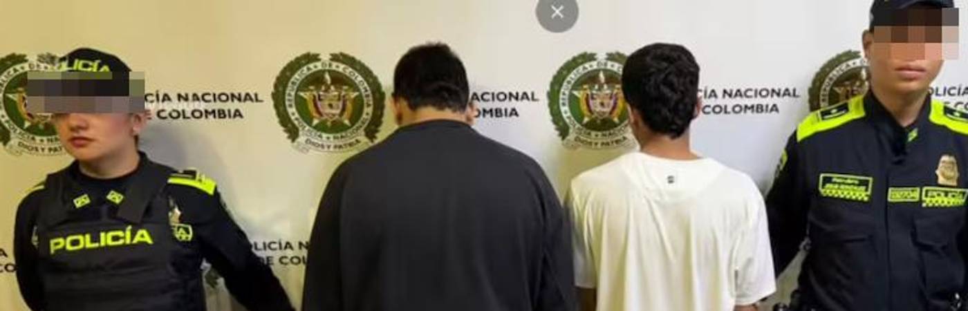 Les encontraron una gran cantidad de drogas y elementos para su fabricación. FOTO: ALCALDÍA DE ENVIGADO