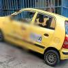 Así quedó el taxi tras la agresión al conductor. FOTO: CORTESÍA FREDDY ESCUDERO
